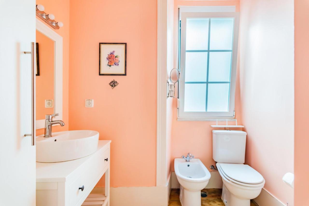 Apartment Bright & Beautiful Floor Graca Flat *